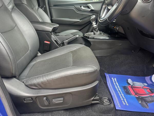 Isuzu D-Max 1.9 TD V-Cross 4WD Euro 6 (s/s) 4dr at 8th