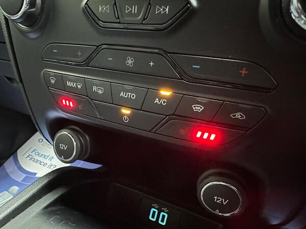 Ford Ranger 2.0 EcoBlue Stormtrak Pickup Double Cab 4dr Diesel Auto 4WD Euro 6 (s/s) (213 ps)