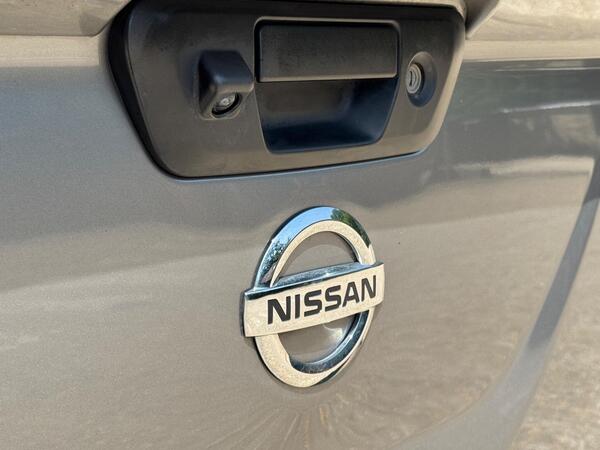 Nissan Navara 2.3 dCi N-Guard Auto 4WD Euro 6 4dr