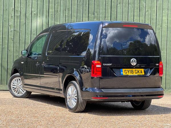 Volkswagen Caddy Maxi 2.0 TDI C20 BlueMotion Tech Highline LWB Euro 6 (s/s) 6dr at 13th