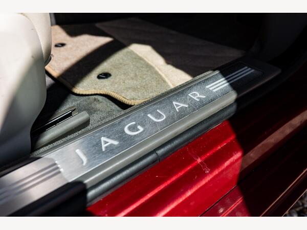 JAGUAR XF PREMIUM LUXURY D AUTO - Image 21