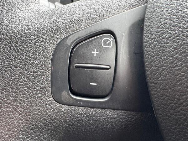 Renault Trafic 2.0 dCi ENERGY 28 Sport SWB Standard Roof Euro 6 (s/s) 5dr at 25th