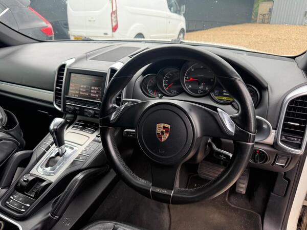 PORSCHE CAYENNE V6 D TIPTRONIC - Image 3