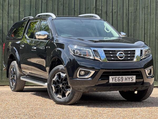 Nissan Navara 2.3 dCi Tekna 4WD Euro 6 (s/s) 4dr at 0th