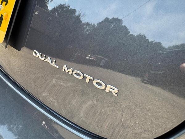 Tesla Model 3 (Dual Motor) Long Range Auto 4WDE 4dr at 42th