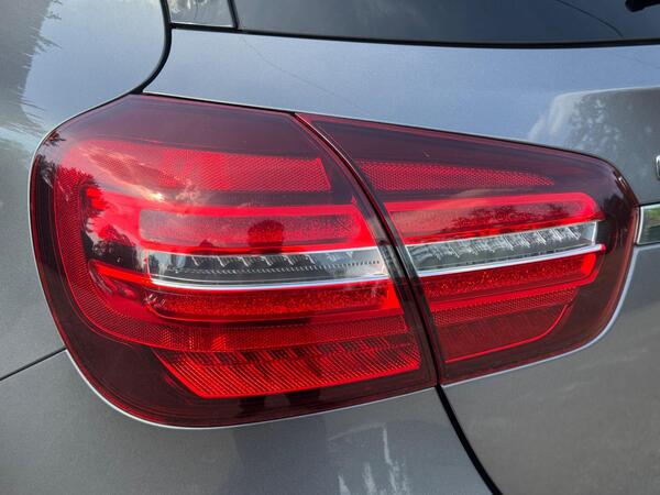 Mercedes-Benz GLA 1.6 GLA200 Sport (Premium) 7G-DCT Euro 6 (s/s) 5dr