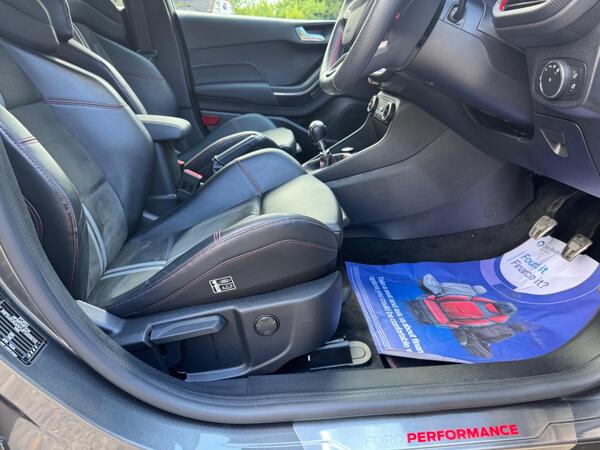Ford Fiesta 1.5T EcoBoost ST-3 Euro 6 (s/s) 5dr at 9th