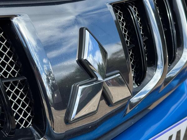 Mitsubishi L200 2.4 DI-D DC Barbarian Auto 4WD Euro 6 4dr