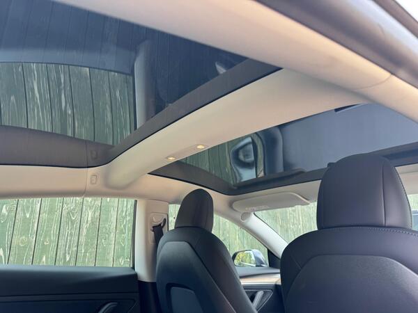 Tesla Model 3 (Dual Motor) Long Range Auto 4WDE 4dr at 34th