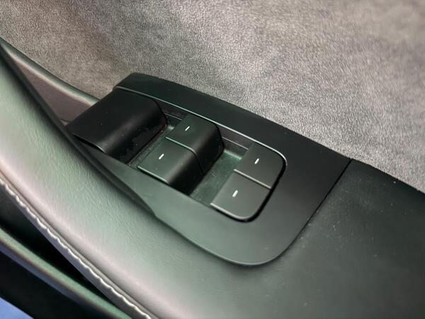 Tesla Model 3 (Dual Motor) Long Range Auto 4WDE 4dr
