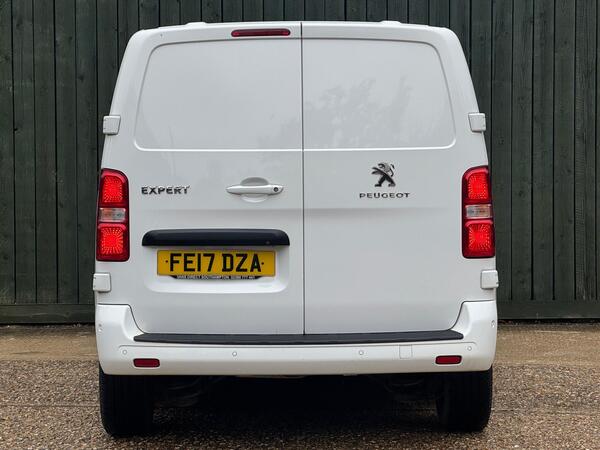 Peugeot Expert 2.0 BlueHDi 1400 Professional Plus Standard Panel Van MWB Euro 6 (s/s) 6dr at 15th