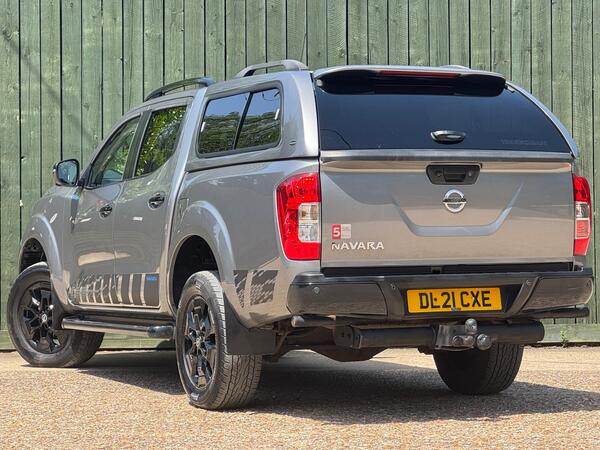 Nissan Navara 2.3 dCi N-Guard Auto 4WD Euro 6 4dr