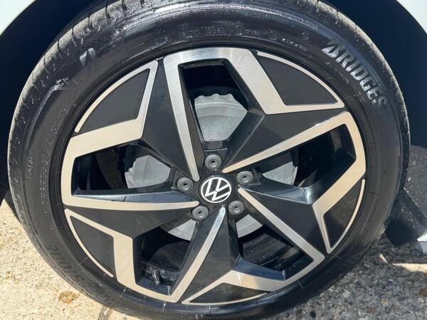 Volkswagen ID.3 Pro S 77kWh Tour Auto 5dr at 31th
