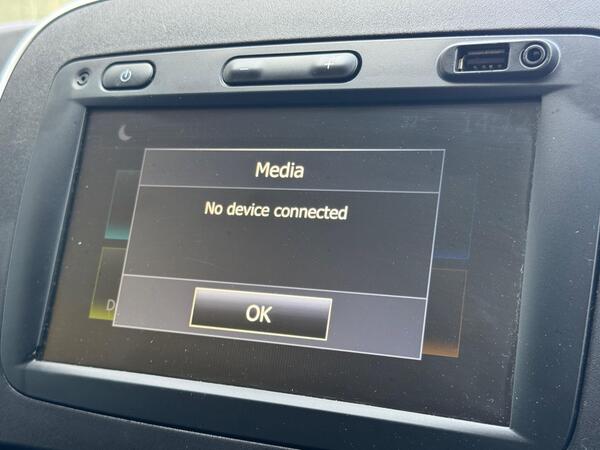 Renault Trafic 2.0 dCi ENERGY 28 Black Edition SWB Standard Roof Euro 6 (s/s) 5dr at 20th