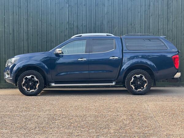 Nissan Navara 2.3 dCi Tekna 4WD Euro 6 (s/s) 4dr