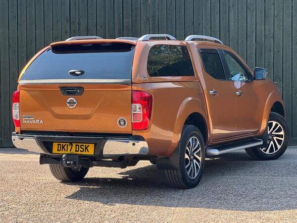 Nissan Navara 2.3 dCi Tekna Auto 4WD Euro 6 4dr at 17th