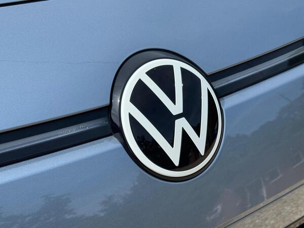 Volkswagen ID.3 Pro Performance 58kWh Style Auto 5dr at 42th