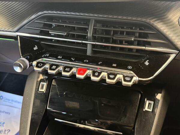 Peugeot E-2008 50kWh GT Premium Auto 5dr (7kW Charger)