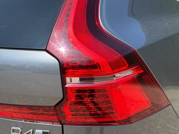 Volvo XC60 2.0 D4 R-Design Auto AWD Euro 6 (s/s) 5dr at 46th