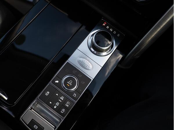 LAND ROVER DISCOVERY LUXURY HSE SD4 AUTO - Image 28