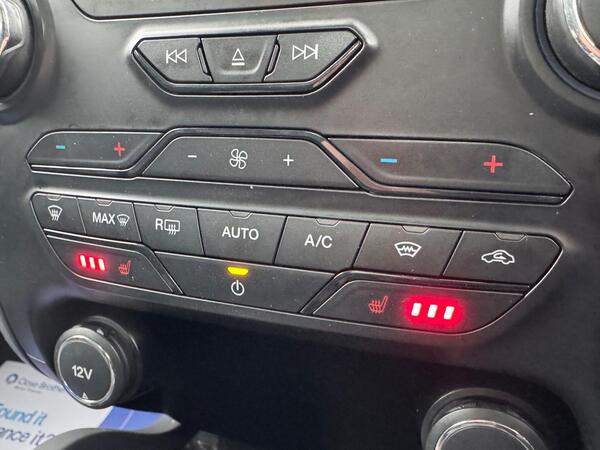 Ford Ranger 2.2 TDCi Limited 1 Auto 4WD Euro 5 4dr