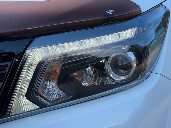 Nissan Navara 2.3 dCi N-Guard 4WD Euro 6 (s/s) 4dr at 43th