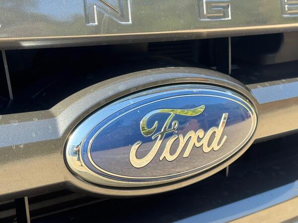 Ford Ranger 3.2 TDCi Wildtrak Auto 4WD Euro 5 4dr at 45th