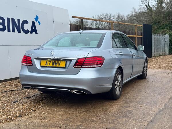 MERCEDES-BENZ E220 SE BLUETEC AUTO - Image 4