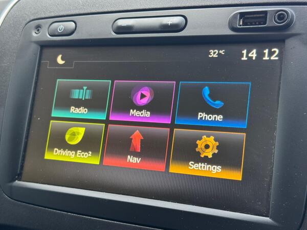 Renault Trafic 2.0 dCi ENERGY 28 Black Edition SWB Standard Roof Euro 6 (s/s) 5dr at 16th