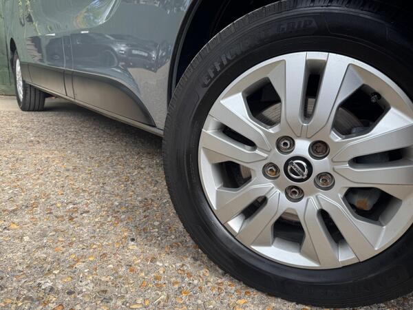 Nissan Primastar 2.0 dCi 30 Tekna L2 H1 Euro 6 (s/s) 5dr