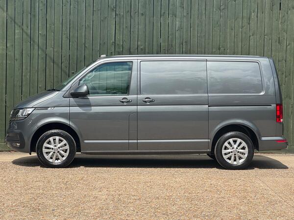 Volkswagen Transporter 2.0 TDI T30 Highline FWD SWB Euro 6 (s/s) 5dr at 5th