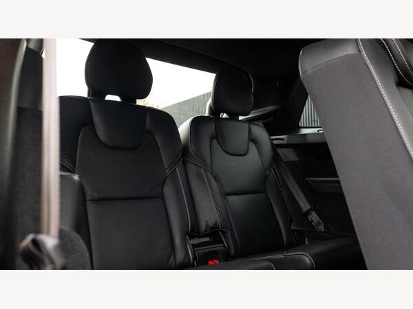 VOLVO XC90 R-DESIGN B5 MHEV AWD AUTO - Image 24