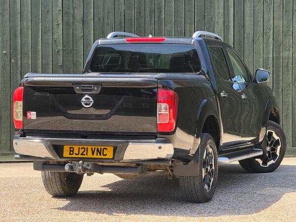 Nissan Navara 2.3 dCi Tekna Auto 4WD Euro 6 4dr at 23th