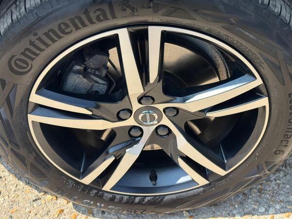 Volvo XC60 2.0 D4 R-Design Auto AWD Euro 6 (s/s) 5dr at 30th