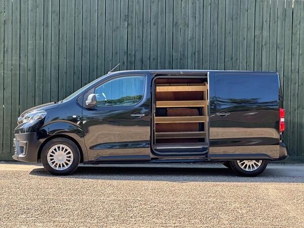 Toyota ProAce 1.6D Icon Medium Panel Van MWB Euro 6 (s/s) 6dr at 6th