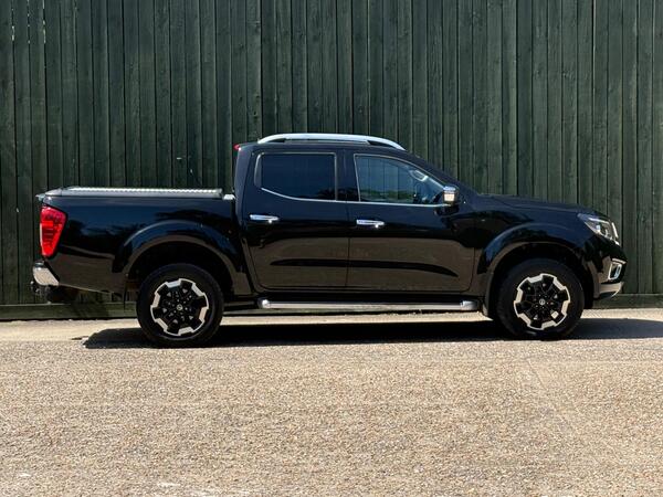 Nissan Navara 2.3 dCi Tekna Auto 4WD Euro 6 4dr at 21th
