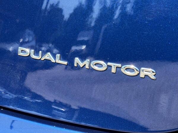 Tesla Model 3 (Dual Motor) Long Range Auto 4WDE 4dr