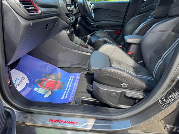 Ford Fiesta 1.5T EcoBoost ST-3 Euro 6 (s/s) 5dr at 43th