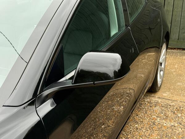 Tesla Model 3 (Dual Motor) Long Range Auto 4WDE 4dr at 29th