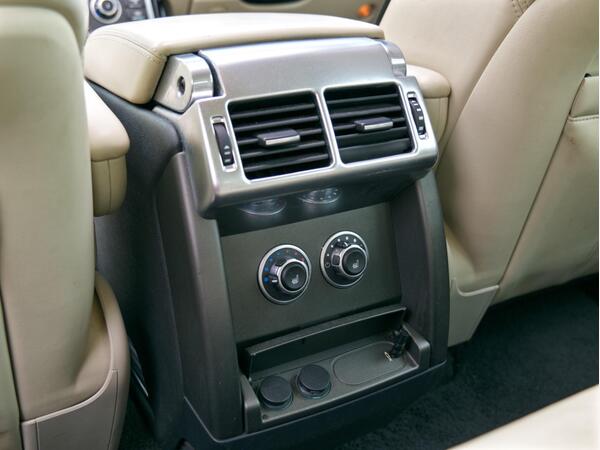 LAND ROVER RANGE ROVER WESTMINSTER TDV8 A - Image 24