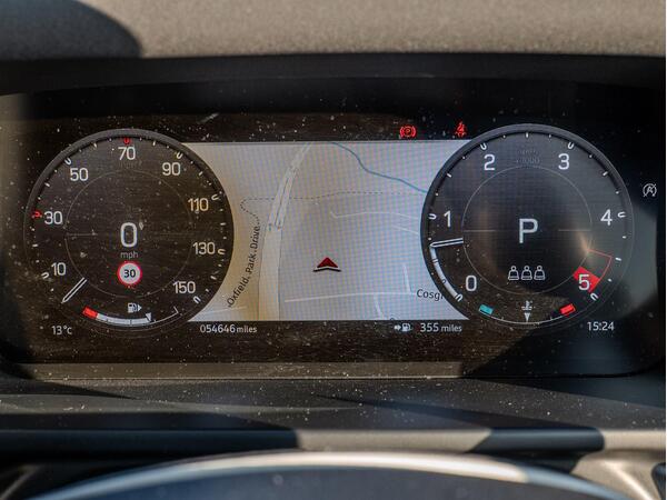 LAND ROVER DEFENDER X-DYNAMIC SE D MHEV A - Image 47