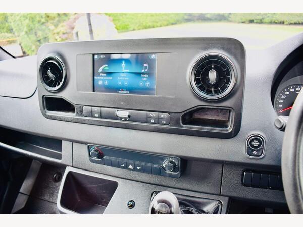 2021(21) Mercedes-Benz Sprinter Dropside 315 Drop Side CDI Progressive RWD L3