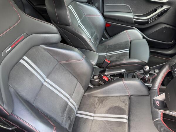 Ford Fiesta 1.5T EcoBoost ST-3 Euro 6 (s/s) 5dr at 7th