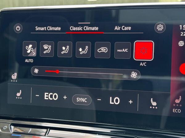 Volkswagen ID.3 Pro Performance 58kWh Style Auto 5dr at 29th