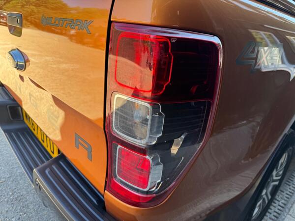 Ford Ranger 3.2 TDCi Wildtrak Auto 4WD Euro 5 4dr at 44th