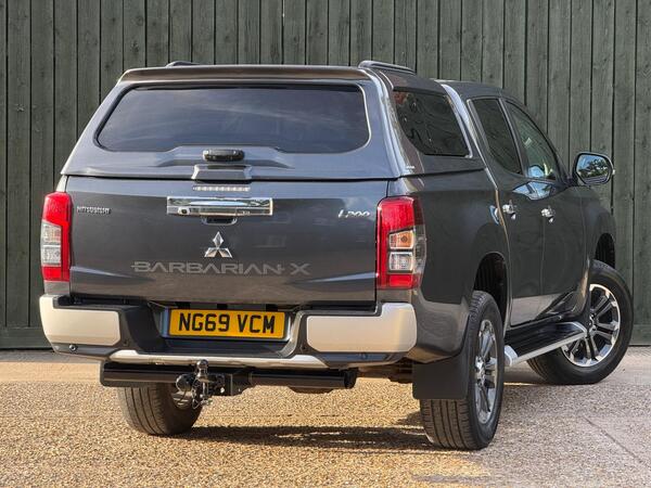 Mitsubishi L200 2.2 DI-D DC Barbarian X Auto 4WD Euro 6 (s/s) 4dr at 24th