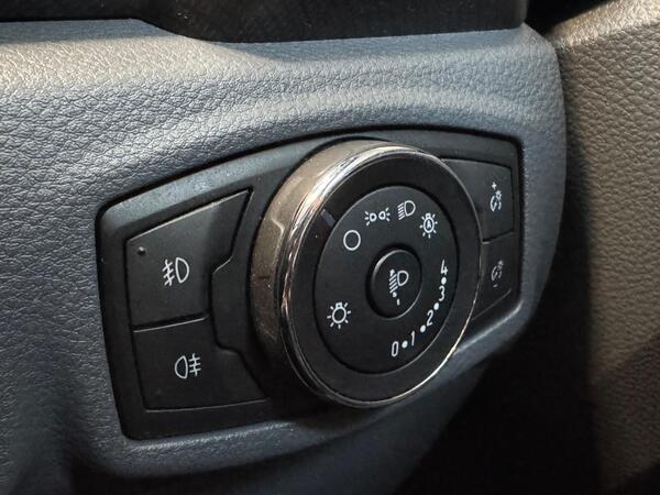 Ford Ranger 3.2 TDCi Wildtrak Auto 4WD Euro 5 4dr at 30th