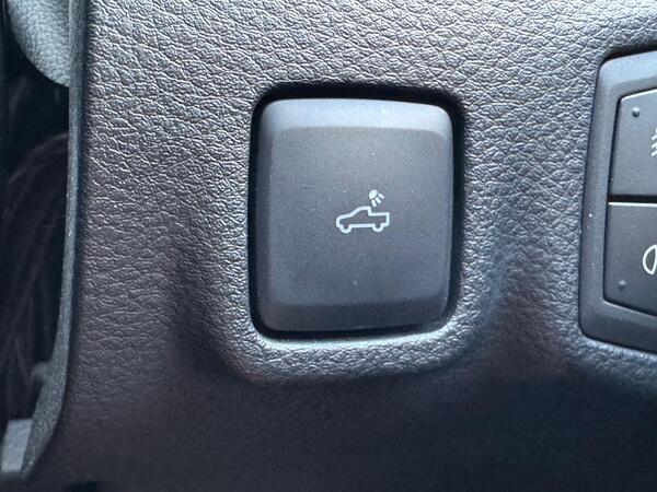 Ford Ranger 2.0 EcoBlue Limited Auto 4WD Euro 6 (s/s) 4dr