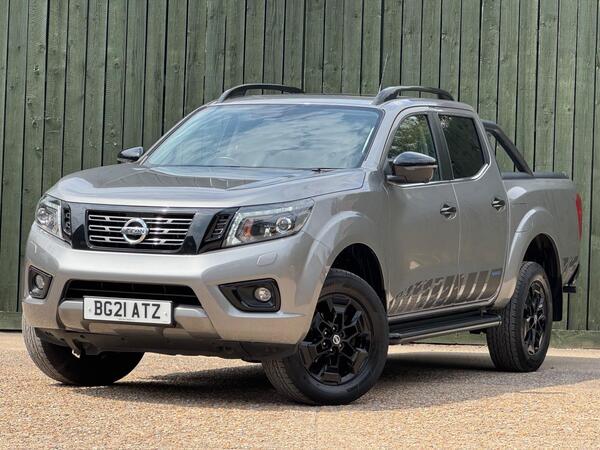 Nissan Navara 2.3 dCi N-Guard Auto 4WD Euro 6 4dr