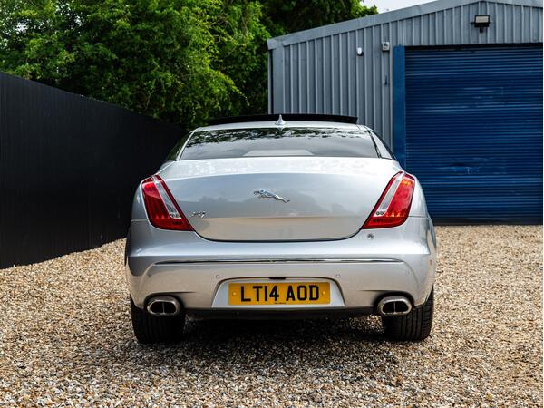 JAGUAR XJ PORTFOLIO S/C AUTO - Image 6